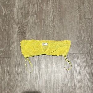 SEEK Ultra Cropped Peephole Top